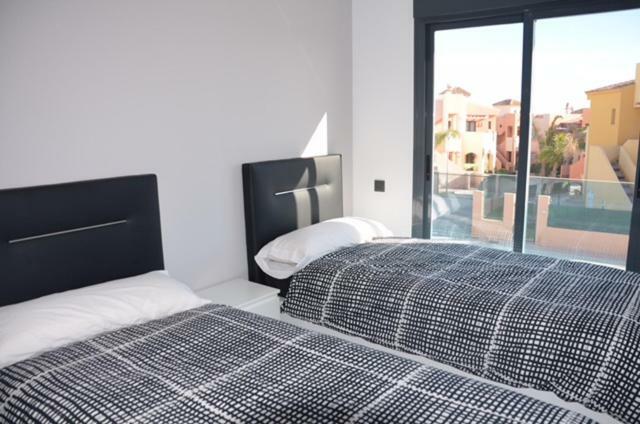 Oasis Beach 7 Torrevieja Apartment Екстериор снимка